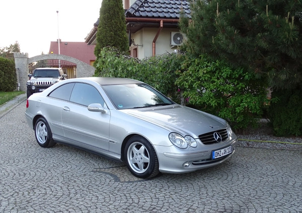 Mercedes-Benz CLK cena 15800 przebieg: 240000, rok produkcji 2004 z Janikowo małe 704